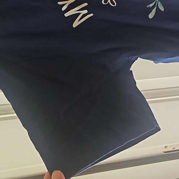 Navy tshirt ,size large - Picture 4 of 5